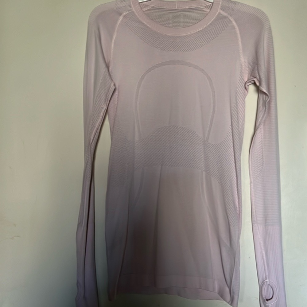 EUC Lululemon Swiftly Tech Long Sleeve Crew. Size 6.  Color: Blissful Pink.